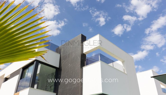 Te koop - Huis - Vrijstaande Villa - Torrevieja - Torrevieja Centro