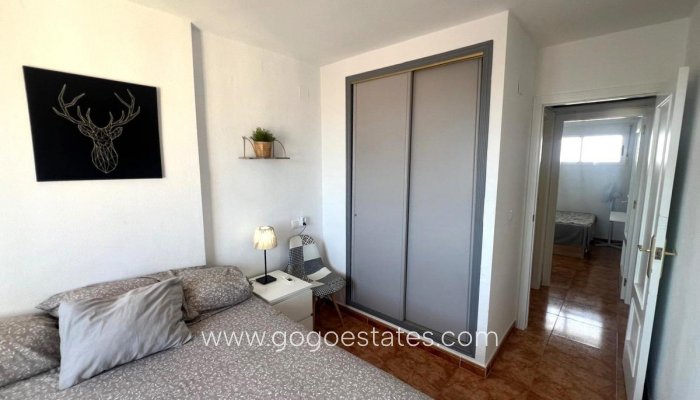Te koop - Appartement - Appartement op de middelste verdieping - Torrevieja - Torrevieja Centro