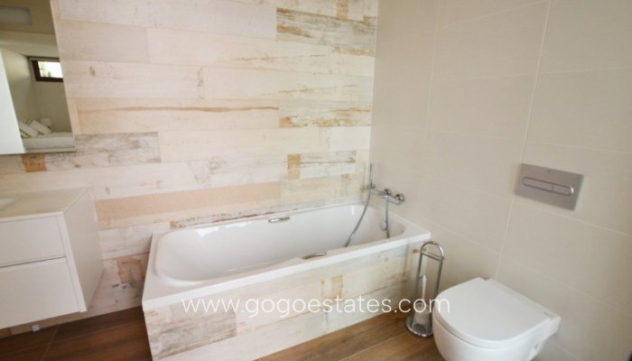 Te koop - Huis - Halfvrijstaande woning - Orihuela - Las Colinas Golf