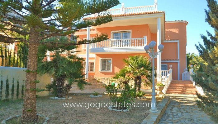 Te koop - Huis - Vrijstaande Villa - Calpe - Calpe Centro
