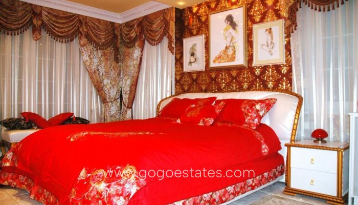 Te koop - Huis - Vrijstaande Villa - Calpe - Calpe Centro