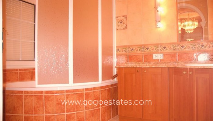 Te koop - Huis - Vrijstaande Villa - Calpe - Calpe Centro