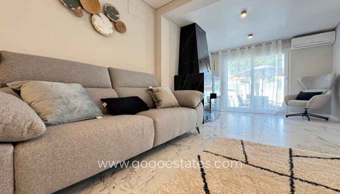 Te koop - Huis - Bungalow - Torrevieja - Torrevieja Centro