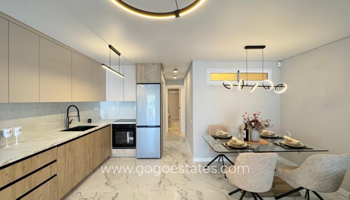 Te koop - Huis - Bungalow - Torrevieja - Torrevieja Centro