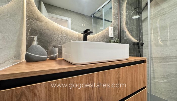 Te koop - Huis - Bungalow - Torrevieja - Torrevieja Centro