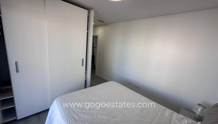 Te koop - Appartement - Appartement op de middelste verdieping - Orihuela - Orihuela Costa