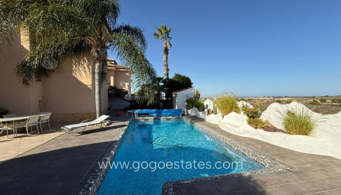 Te koop - Huis - Vrijstaande Villa - San Miguel De Salinas - San Miguel de Salinas Centro