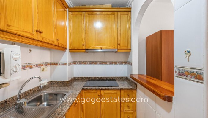 Te koop - Appartement - Studio op de middelste verdieping - Torrevieja - Playa del Cura