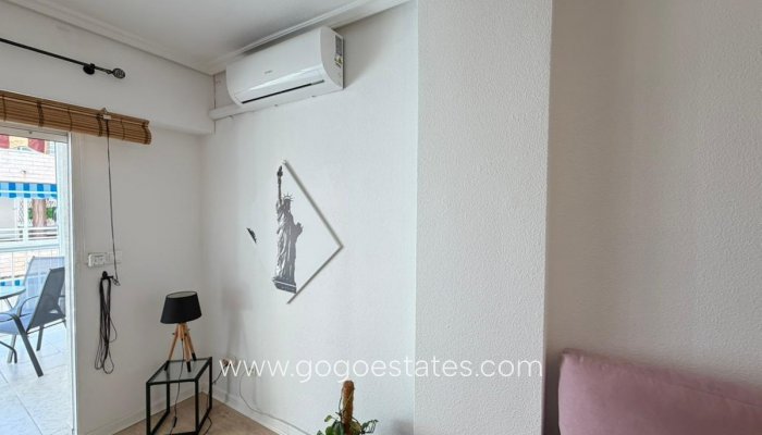 Te koop - Appartement - Appartement op de middelste verdieping - Torrevieja - Playa del Cura