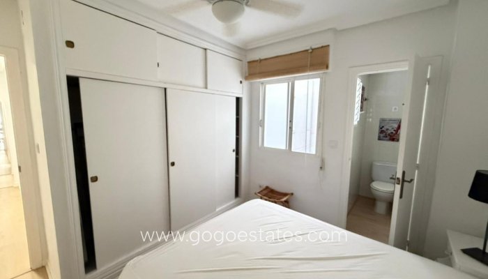 Te koop - Appartement - Appartement op de middelste verdieping - Torrevieja - Playa del Cura