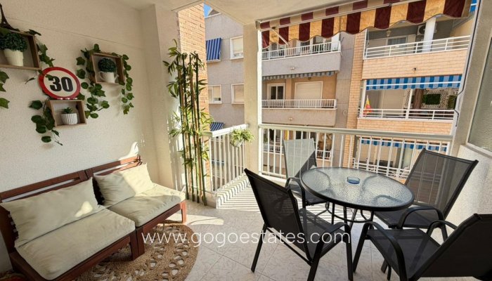 Te koop - Appartement - Appartement op de middelste verdieping - Torrevieja - Playa del Cura