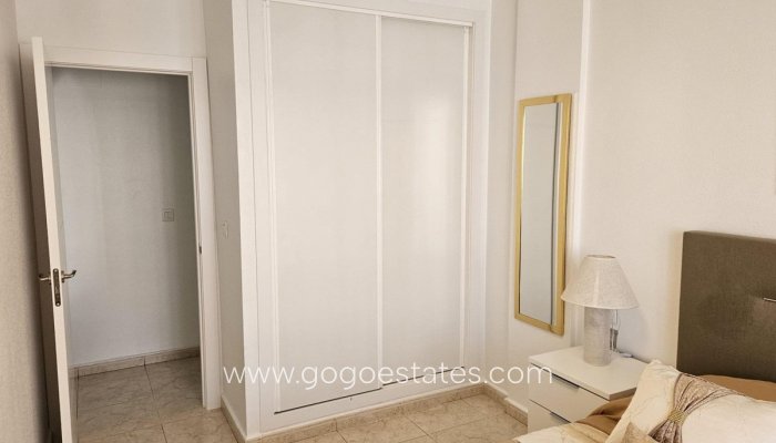 Te koop - Appartement - Appartement op de middelste verdieping - Torrevieja - Aguas Nuevas