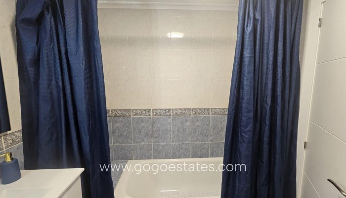 Te koop - Appartement - Appartement op de middelste verdieping - Torrevieja - Aguas Nuevas