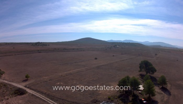 Te koop - Perceel - Land - Yecla - Yecla Centro