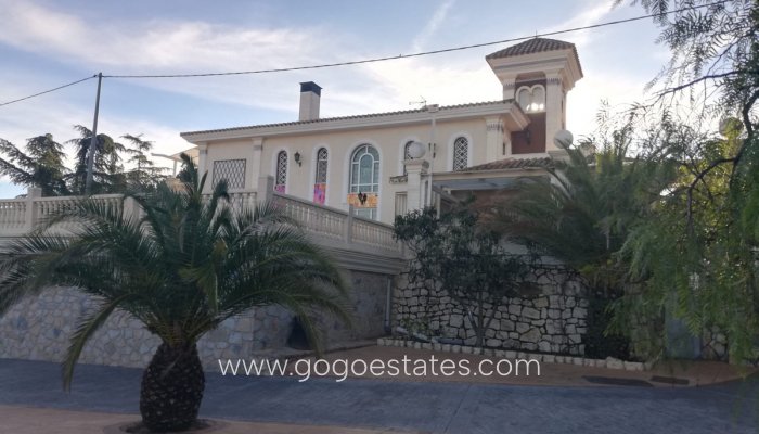 Revente - Maison - Villa Individuelle - Yecla - Yecla Centro