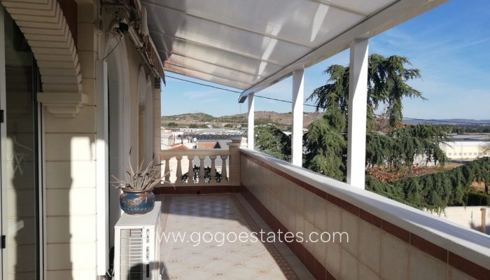 Revente - Maison - Villa Individuelle - Yecla - Yecla Centro