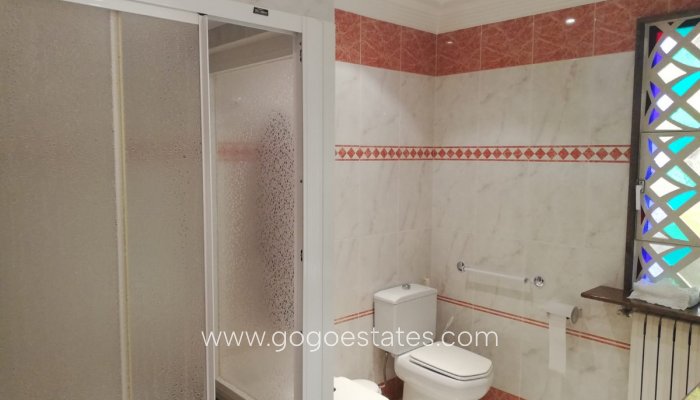 Revente - Maison - Villa Individuelle - Yecla - Yecla Centro