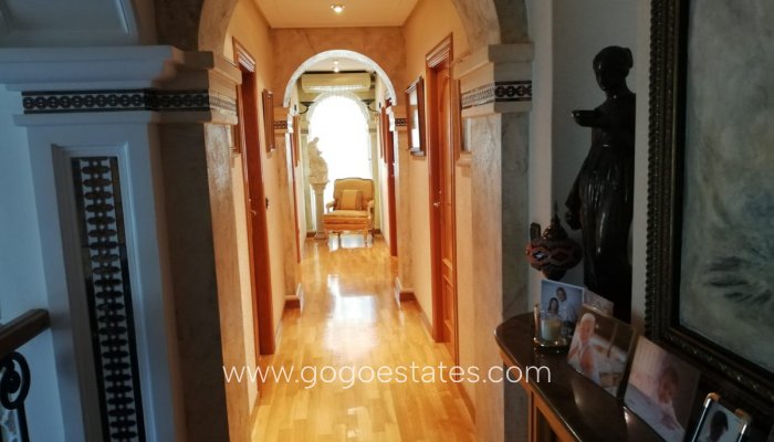 Revente - Maison - Villa Individuelle - Yecla - Yecla Centro