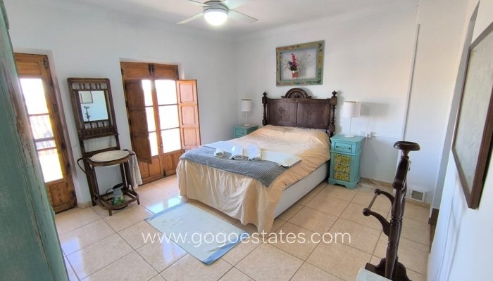 Te koop - Huis - Stadswoning - Yecla - Raspay