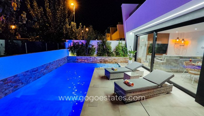 Te koop - Huis - Vrijstaande Villa - San Javier - Santiago de la Ribera