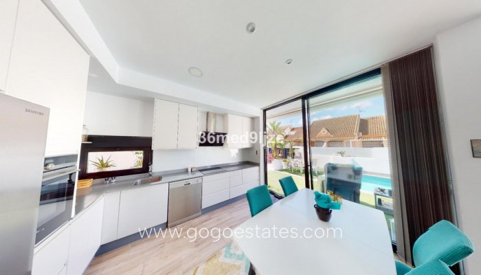 Te koop - Huis - Vrijstaande Villa - Los Alcazares - Los Alcazares Centro