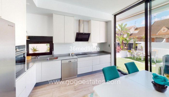 Te koop - Huis - Vrijstaande Villa - Los Alcazares - Los Alcazares Centro