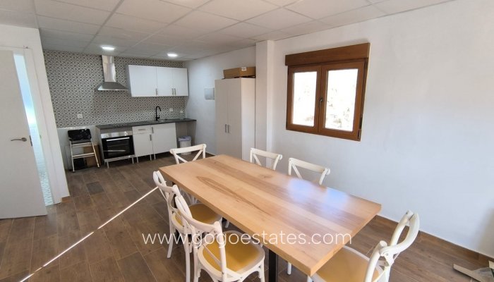 Te koop - Huis - Finca - Cortijo - Yecla - Yecla Centro