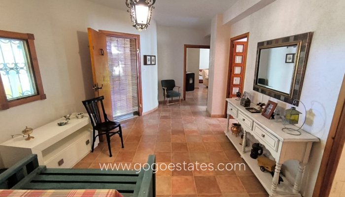 Te koop - Huis - Vrijstaande Villa - Yecla - Yecla Centro