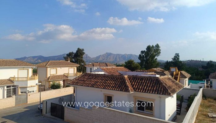 Revente - Maison - Villa Individuelle - Fortuna - El Reloj