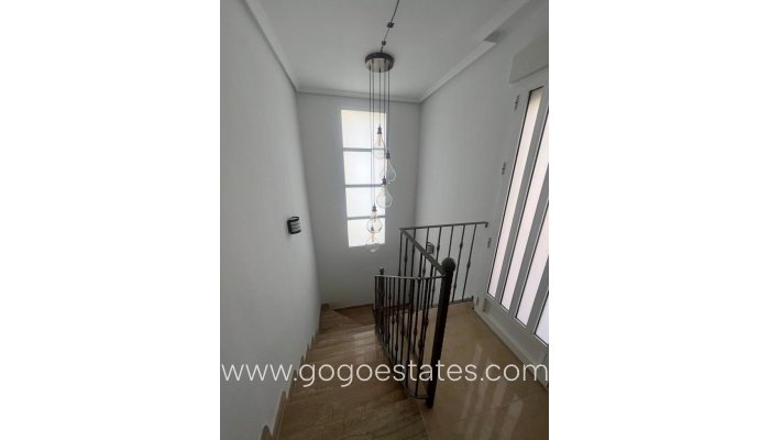 Revente - Maison - Villa Individuelle - Fortuna - El Reloj