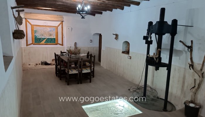 Te koop - Huis - Finca - Cortijo - Yecla - Yecla Centro