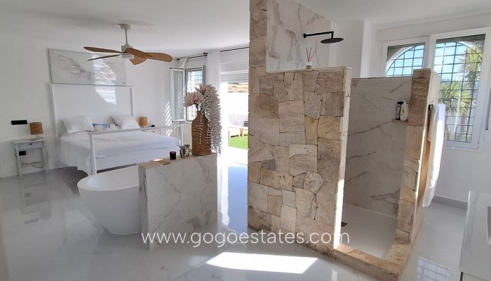 Wiederverkauf - Haus - Freistehende Villa - Palomares