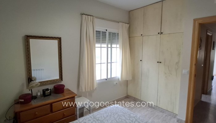 Wiederverkauf - Haus - Freistehende Villa - Huércal-Overa