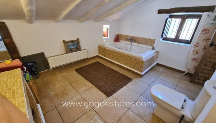 Revente - Maison - Villa Individuelle - Oria