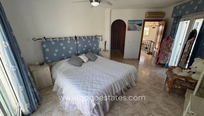 Te koop - Huis - Vrijstaande Villa - Mojacar