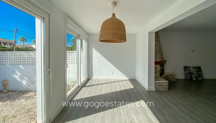 Te koop - Villa - Torrevieja - Aguas Nuevas