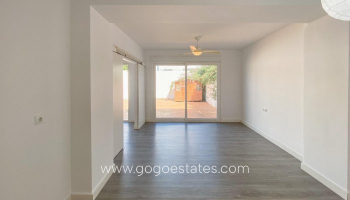 Te koop - Villa - Torrevieja - Aguas Nuevas