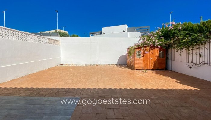 Te koop - Villa - Torrevieja - Aguas Nuevas