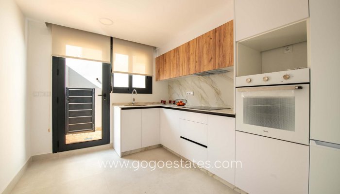 Nouvelle construction - Town House - Cox - San Fernando