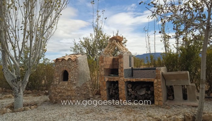 Resale - Cortijo - Freila