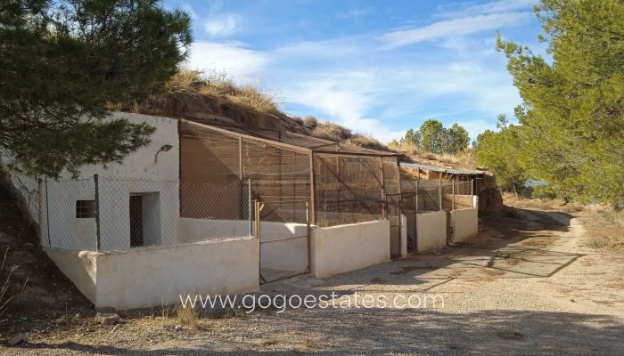 Resale - Cortijo - Freila