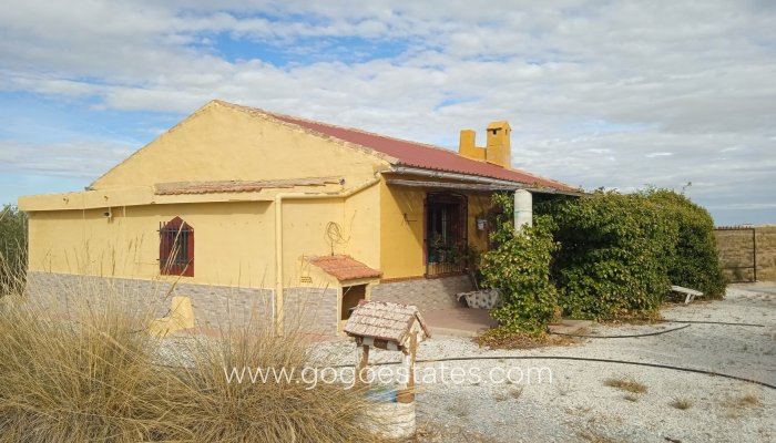 Resale - Cortijo - Freila