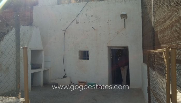 Resale - Cortijo - Freila