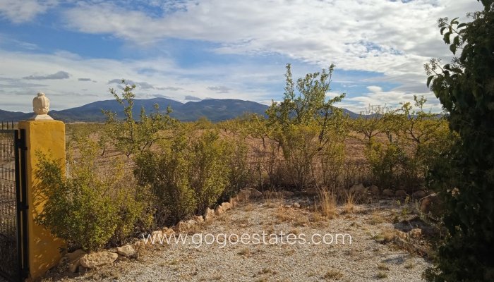 Resale - Cortijo - Freila