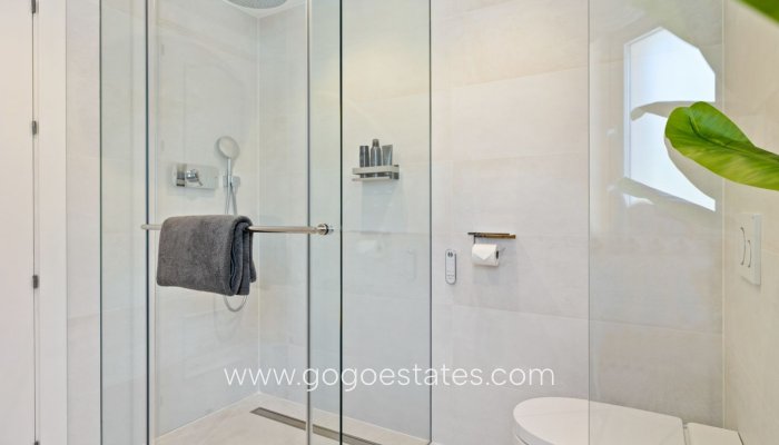 Resale - Villa - Málaga - Marbella