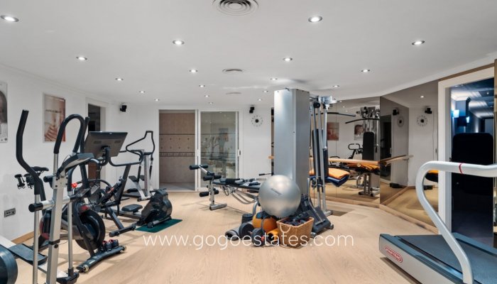 Resale - Villa - Málaga - Marbella