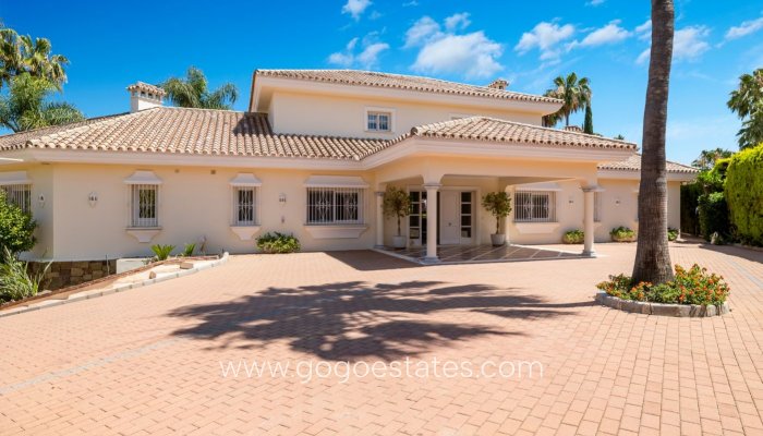 Resale - Villa - Málaga - Marbella