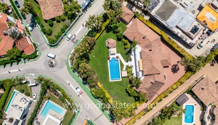 Resale - Villa - Málaga - Marbella