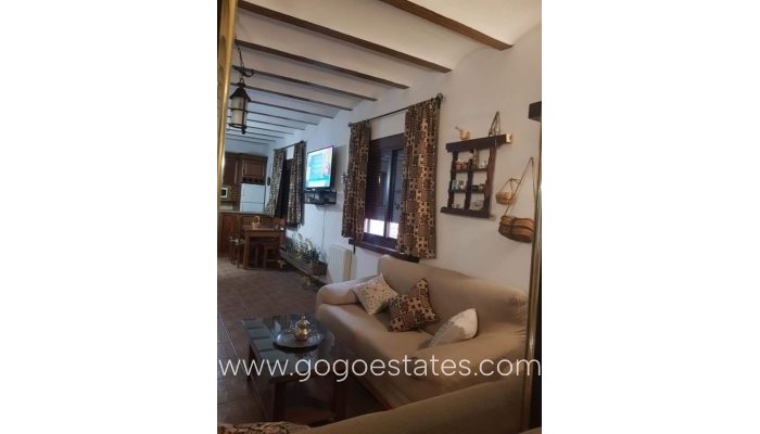 Resale - Villa - Cuevas del Campo - Andalucia