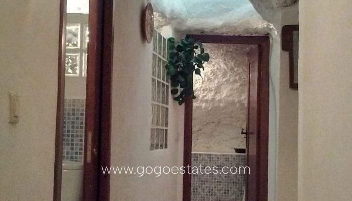 Resale - Villa - Cuevas del Campo - Andalucia